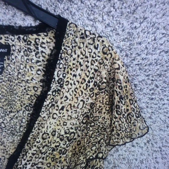 Lane Bryant Yellow Leopard Print Surplice Top with Black Trim - Picture 2 of 7